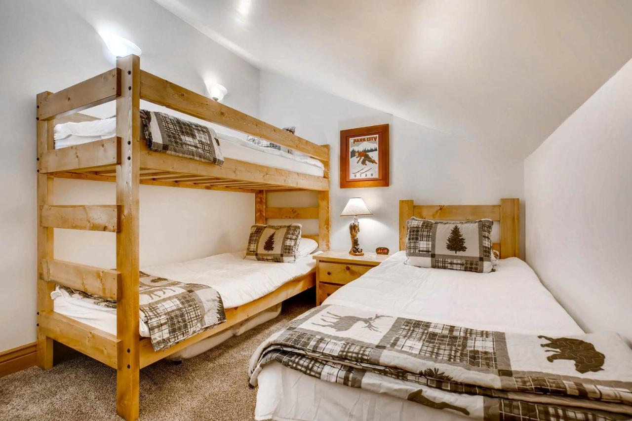 Red Pine #K7 Apartment Park City Bagian luar foto